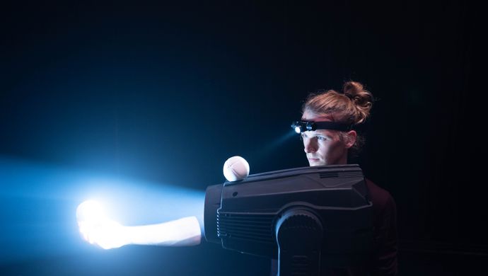 scènefoto Just the Moon - Close Call Company