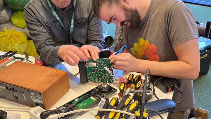DINAMO - Repair Café