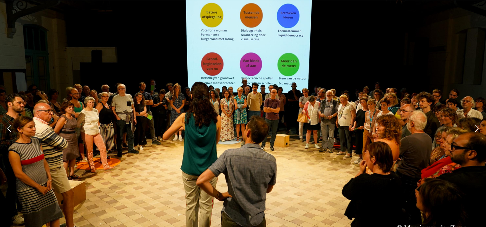 Stichting Nieuwe  Helden, theater  arsenaal en Het  Zuidelijk Toneel -  In Search of  Democracy 3.0