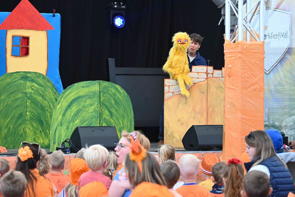 Pluis is verliefd - Theater Spelenderhand en  Remco Raessen