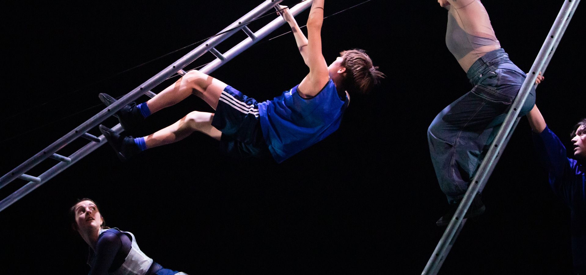 'Beyond the Edge' - fABULEUS, HET LAB &  6 Limburgse Cultuurcentra  / Piet Van Dycke