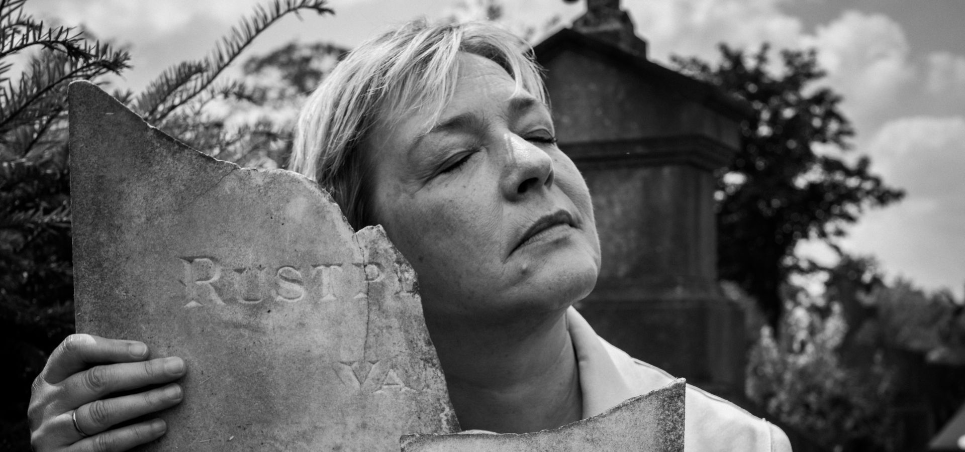 HETGEVOLG - promofoto Wit is altijd schoon -  Isabelle Van Hecke