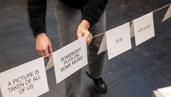 Handle with care: scènefoto try-out